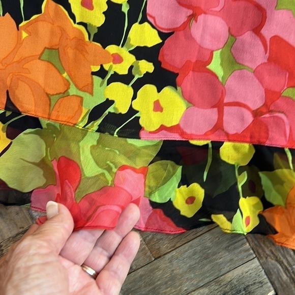 Silk Floral Skirt Neiman Marcus - Picture 9 of 9